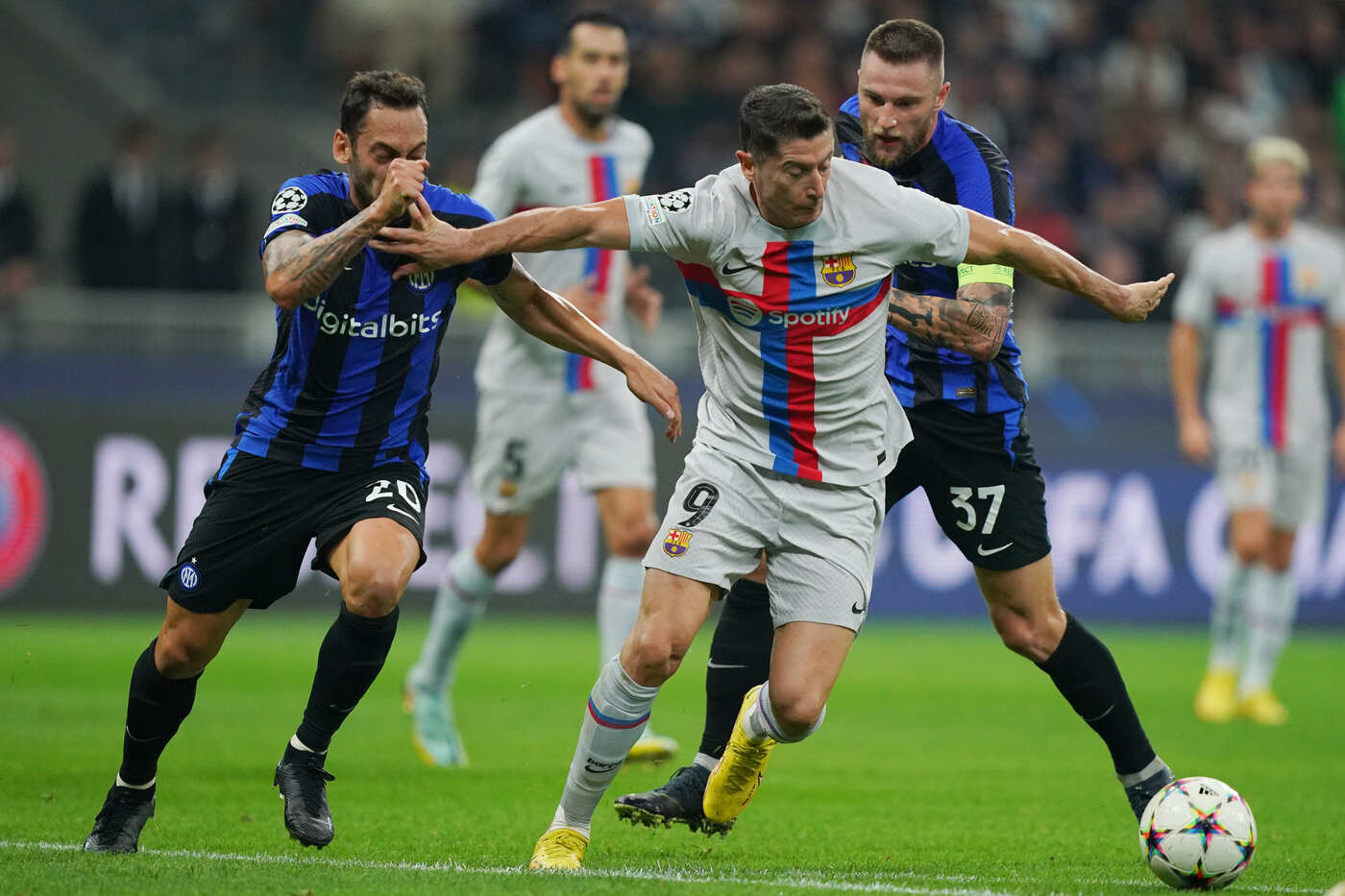 Inter-Barcellona, possibile esposto Barça contro arbitro Inter-Barcellona, possibile esposto Barça contro arbitro