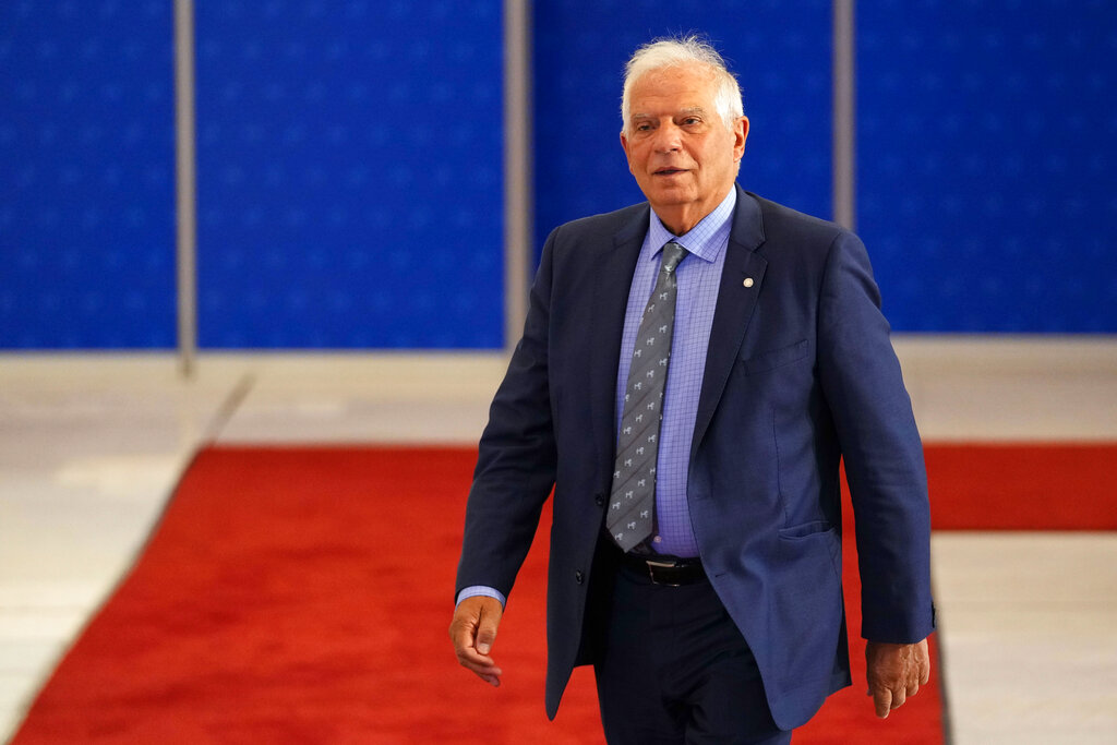 Ucraina, Borrell: “Putin spera nel generale inverno”
