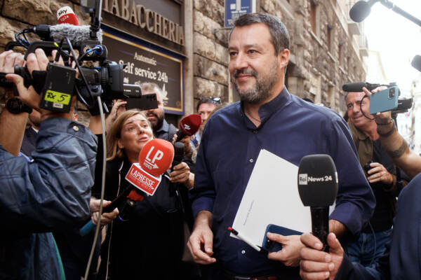 Fisco, Salvini: “Bloccare cartelle esattoriali e pignoramenti”