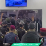 Iraq, sostenitori al-Sadr assaltano sede canale tv