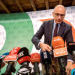 Governo, Letta: “Maggioranza si sfalderà presto”