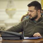 Ucraina, Zelensky: “Mosca vuole ridisegnare confine Ue”