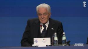 Energia, Mattarella: “Ue reagisca a pressioni e speculazioni”
