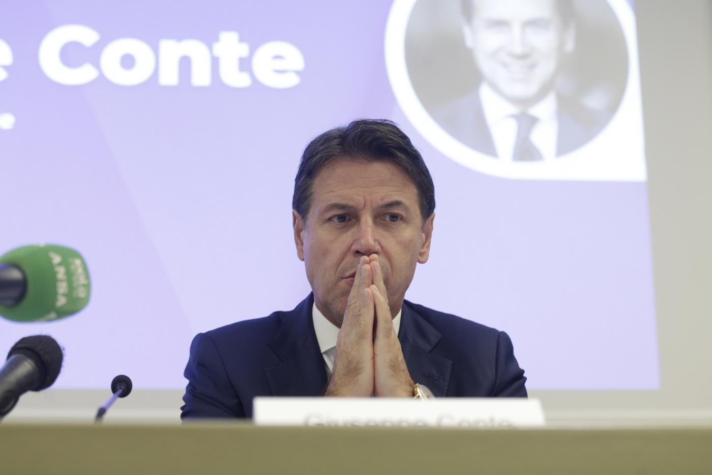 Ucraina, Conte a Ue: “Armi non siano unica strategia”