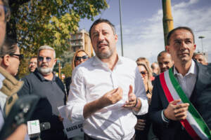 Milano, presidio contro divieti Area B con Matteo Salvini