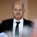 Gas, Scholz: “Eventuale price cap va discusso con attenzione”