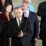 Ucraina, Erdogan sente Putin: “Lo vedrò presto”