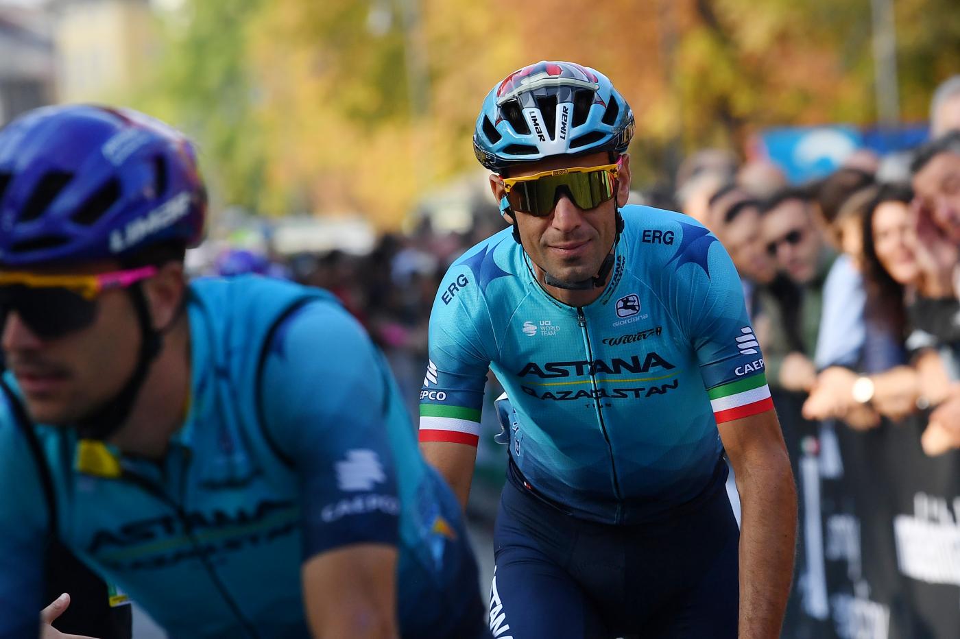 Ciclismo, Nibali chiude carriera al Giro Lombardia: bis Pogacar