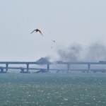 Ucraina, esplosione su ponte Crimea: scambio di accuse