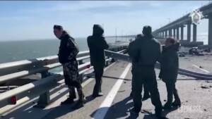 Ucraina, la conta dei danni al ponte di Crimea