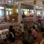 Thailandia, strage in asilo: famiglie commemorano vittime in tempio buddista