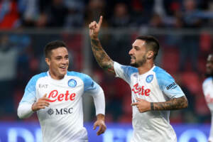 Serie A: Naples prend seul les commandes