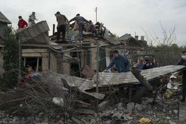 Ucraina, Mosca: “Fornitura armi a lungo raggio a Kiev è la linea rossa”