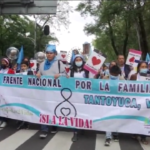 Messico, folla di persone alla manifestazione anti-abortista