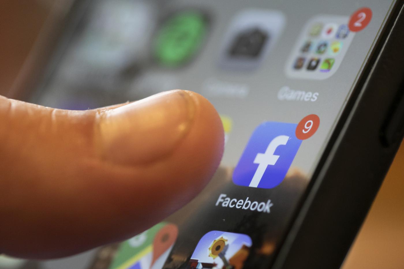 Ucraina, Mosca: Facebook è organizzazione “terroristica”