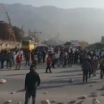 Iran, scioperano i lavoratori della raffineria ad Asalouyeh: “Morte al dittatore”