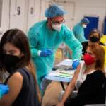 Covid, Oms e Ue: “Contro nuova ondata e influenza, vaccinare”