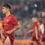 Dybala, lesione muscolare per l’attaccante della Roma