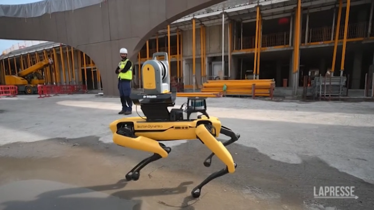 A BERGAMO DEBUTTA SPOT, IL PRIMO CANE ROBOT MESSO A GUARDIA DI UN