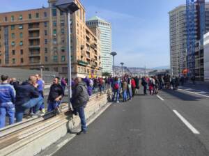 Genova, corteo lavoratori Ansaldo: blocchi stradali