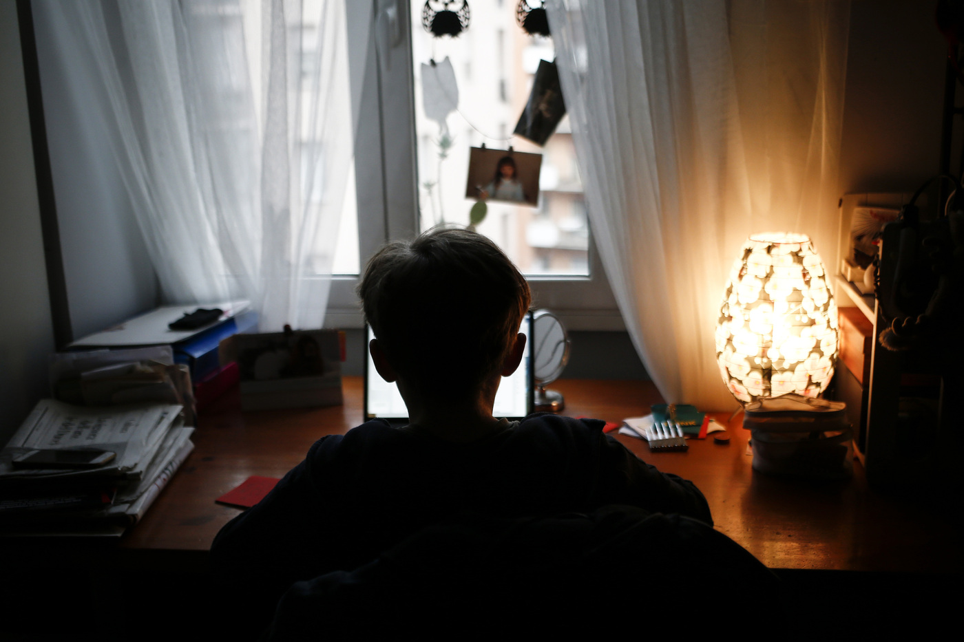 Adolescenti, pediatri: “Un tentativo di suicidio al giorno”