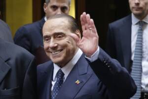 Senato, Berlusconi a Palazzo Madama: in aula dopo 9 anni