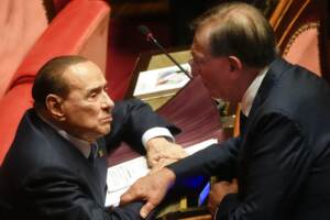 Appunti Berlusconi, La Russa: “Meloni prepotente? Dica che è fake”