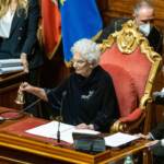 Segre cita Shoah, ovazione al Senato