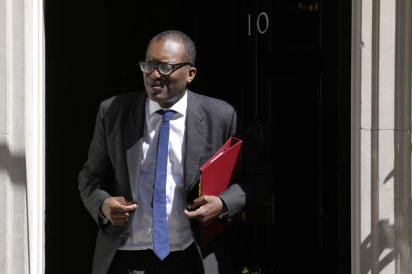 Londra, riunione di gabinetto al 10 di Downing Steet