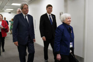 Ue, Gentiloni: “Economie in acque turbolente”