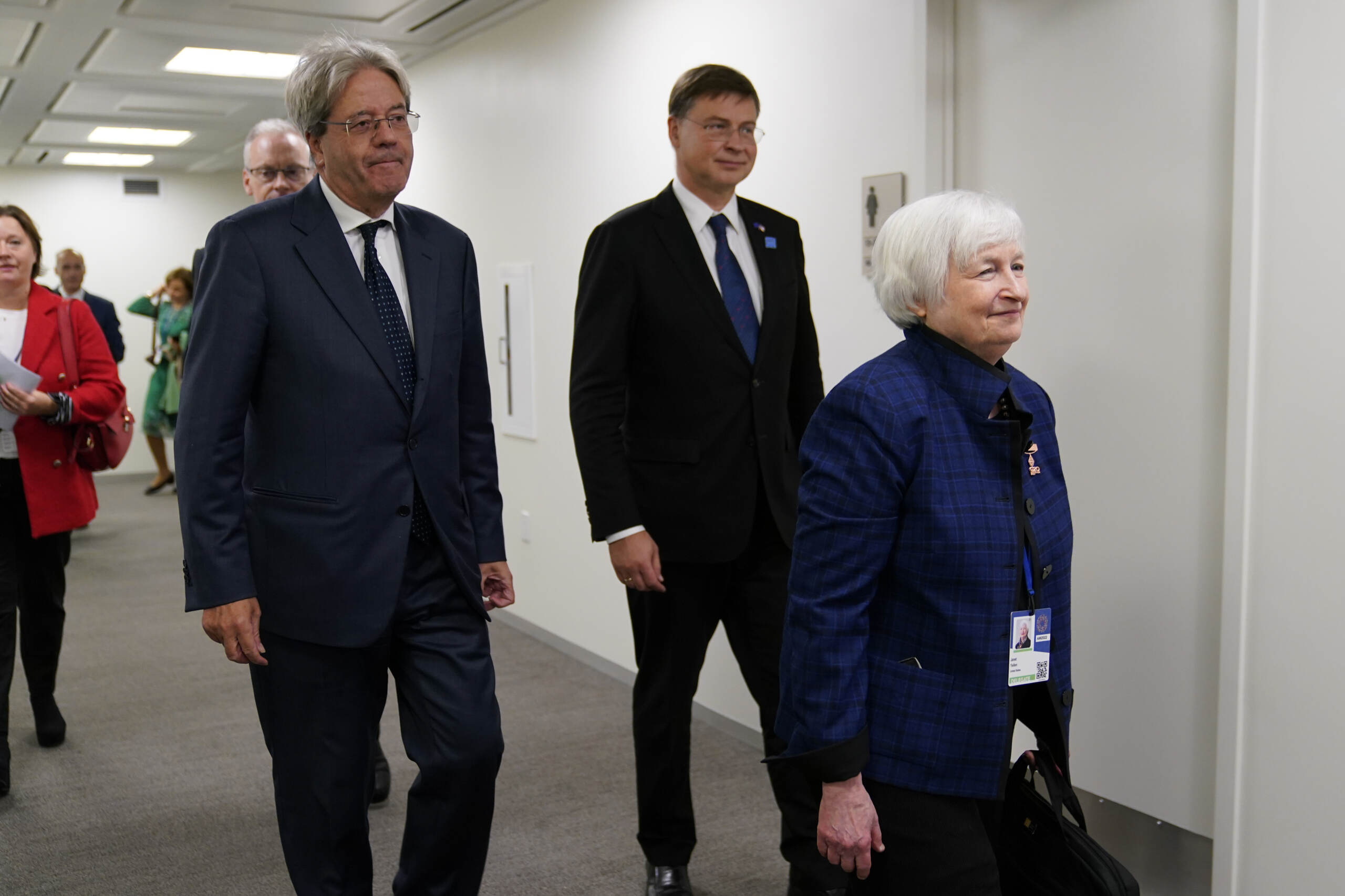 Ue, Gentiloni: “Economie in acque turbolente” Ue, Gentiloni: “Economie in acque turbolente”