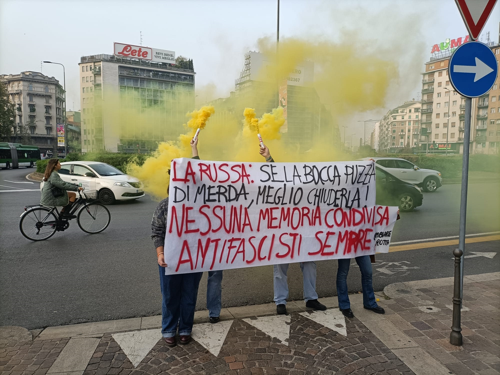 Senato, contestazione contro La Russa a piazzale Loreto