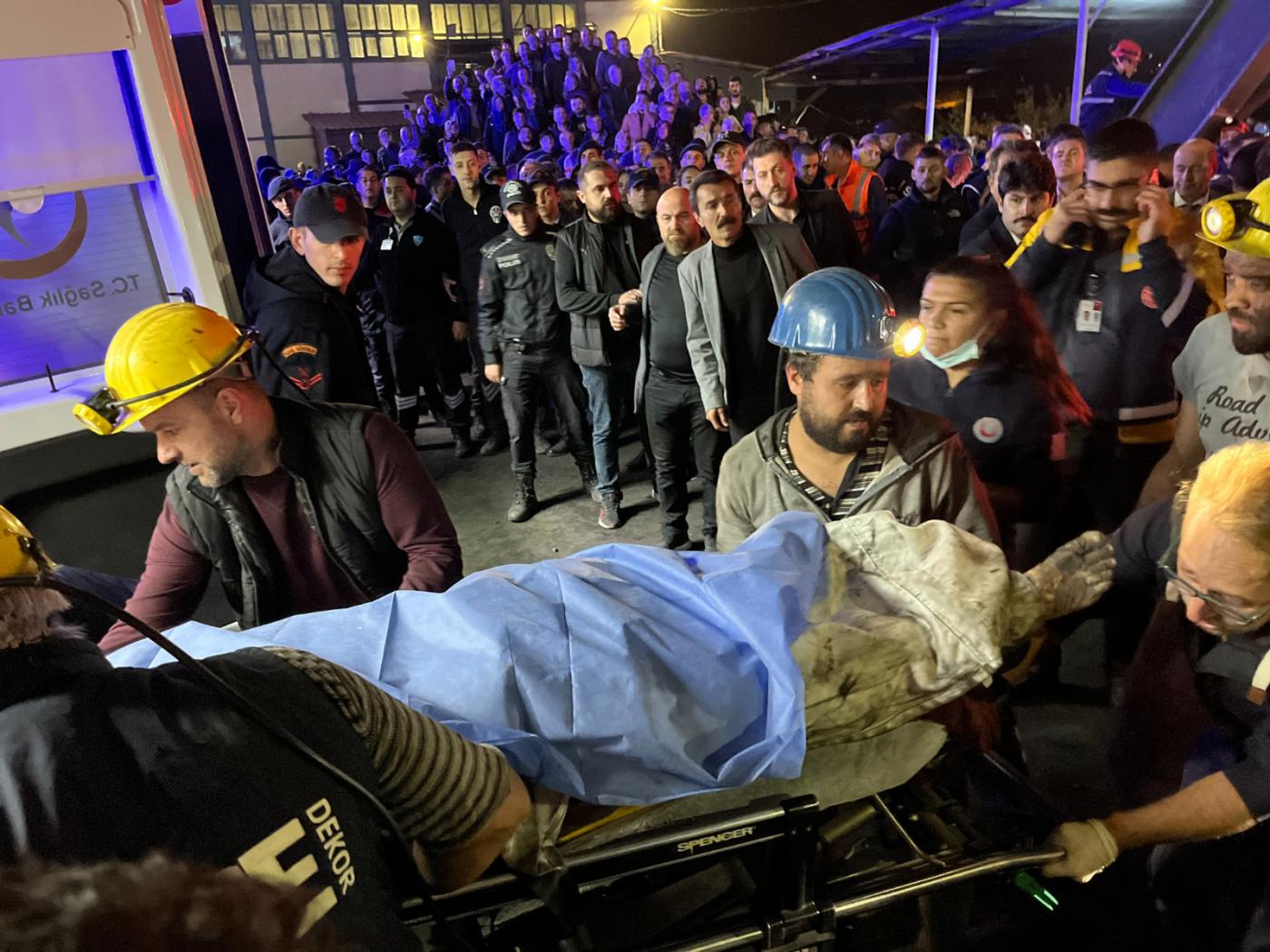Turchia, esplode miniera: almeno 41 morti