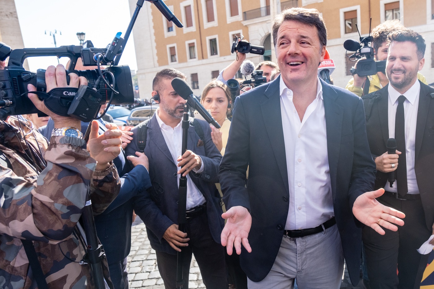 Governo, Renzi: “Non voteremo mai fiducia a Meloni”