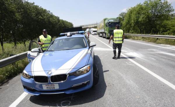 Rezzato-Salò, frontale tra 2 auto: 12 chilometri di coda