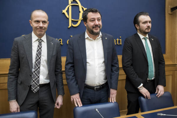 Coronavirus, Matteo Salvini in conferenza stampa alla Camera