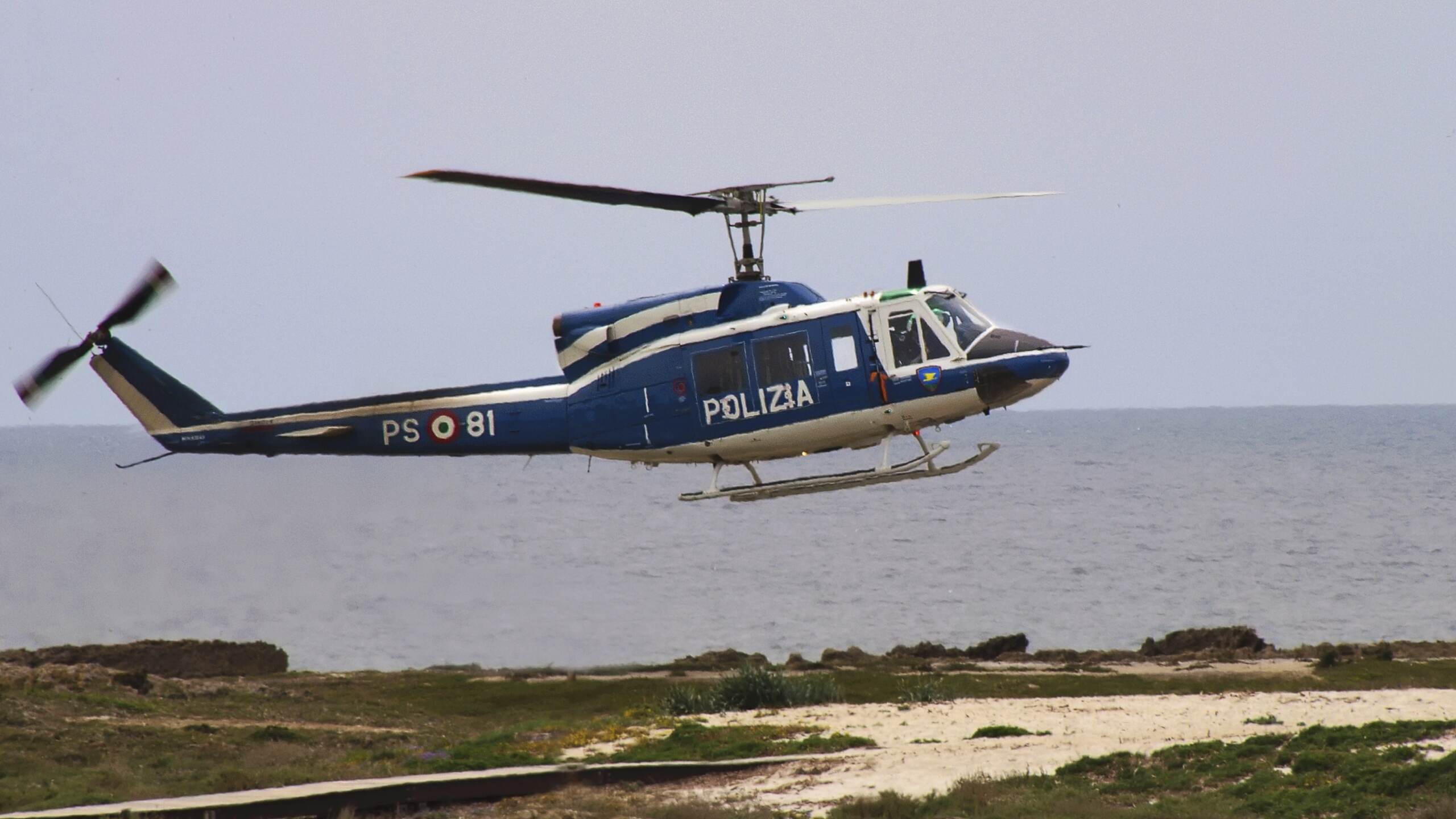Sardegna, corpi in mare: forse di padre e figlia Sardegna, corpi in mare: forse di padre e figlia