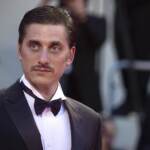 Luca Marinelli sarà Mussolini nella serie “M.Figlio del Secolo”