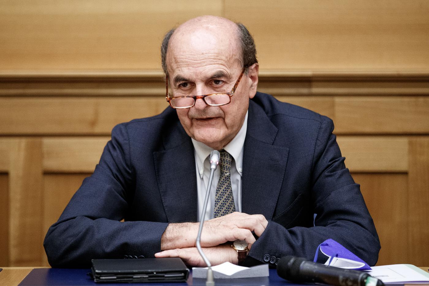 Insultò Vannacci, Bersani querelato per diffamazione dal generale