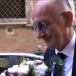 FI, Sisto porta fiori alla capogruppo Ronzulli