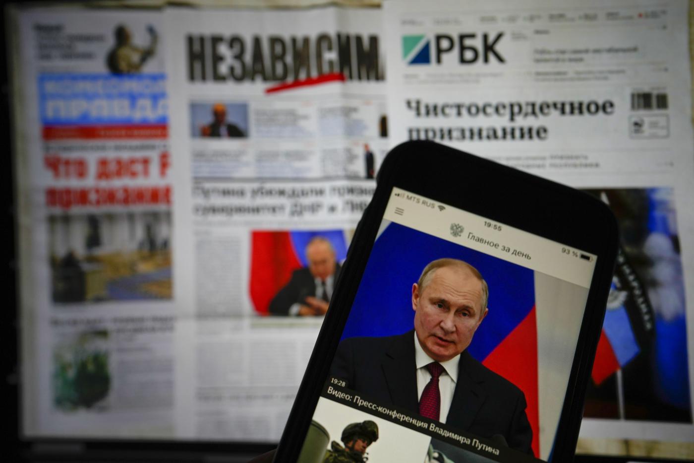 Audio Berlusconi, le parole del Cav viste dalla Russia Audio Berlusconi, le parole del Cav viste dalla Russia