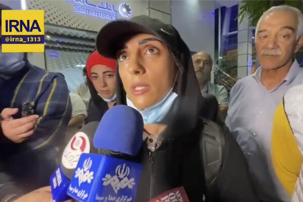 Iran, la scalatrice Rekabi è agli arresti domiciliari