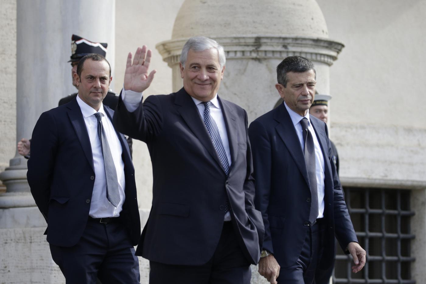 Governo, chi è Antonio Tajani: ministro degli Esteri e vicepremier Governo, chi è Antonio Tajani: ministro degli Esteri e vicepremier