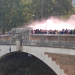 Roma, studenti impiccano fantocci di La Russa e Fontana