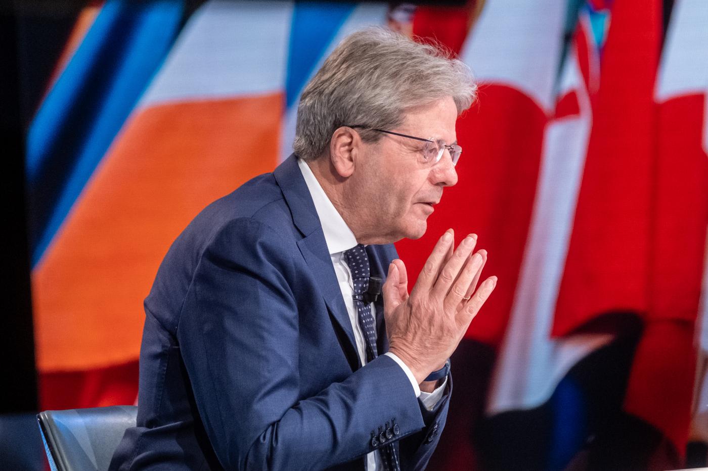 Pnrr, Gentiloni: “Non saremo benevoli su ritardi”