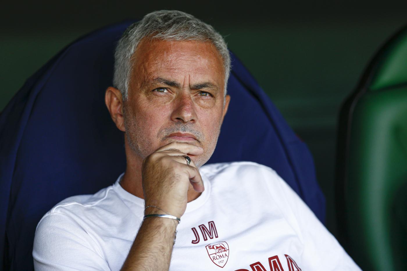 Roma-Napoli, Mourinho: “Loro favoriti, ma anche i favoriti perdono”