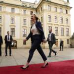 Regno Unito, Truss: “Sunak, hai mio sostegno”