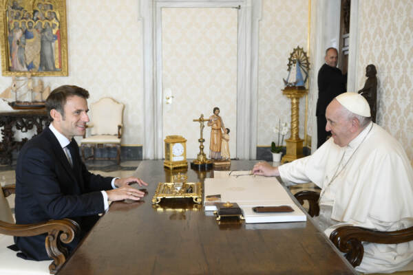 Macron in udienza da Papa Francesco