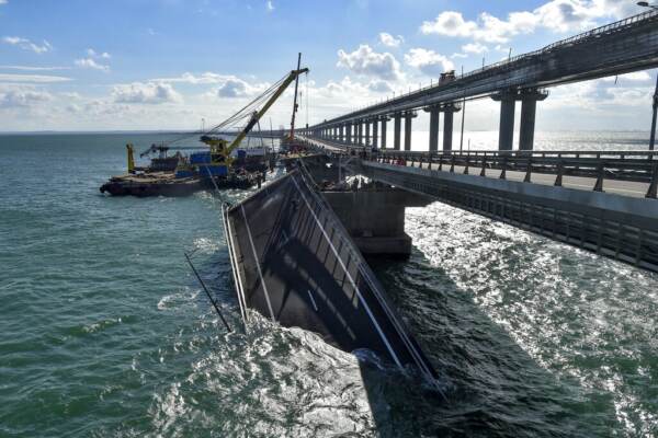 Ucraina, Kiev: “Ponte Kerch non esisterà più”