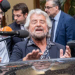 Governo, Grillo: “Spero duri a lungo”